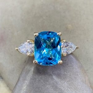 500-12178 BLUE TOPAZ & DIAMOND
