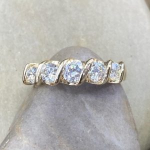 115-16880 - 5 DIAMOND RING
