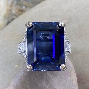 SAPPHAIRE 22.27 CARATS