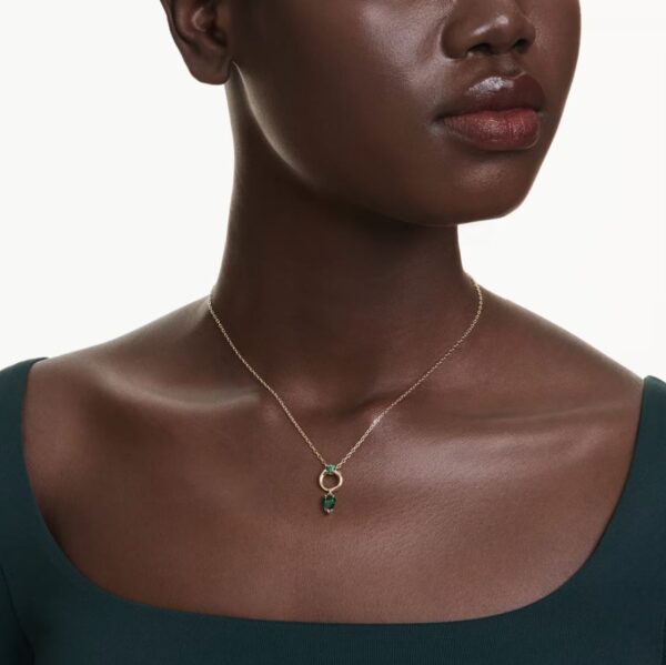 Mesmera pendant Mixed cuts, Green, Gold-tone plated - Image 3
