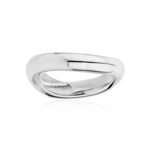 POLISHED CURVED BAND IN WHITE