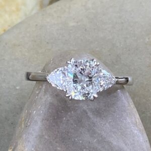 340-12765 CUSHION & TRILLIUM CUT