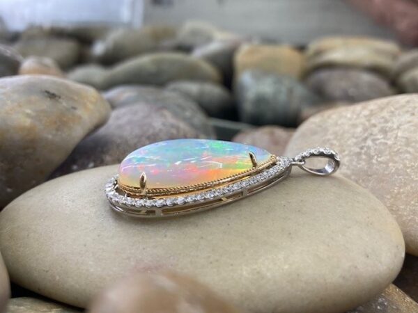 835-12667 OPAL PENDANT WITH DIAMONDS - Image 4