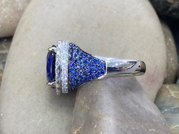 500-12205 SAPPHIRE & DIAMOND RING - Image 3