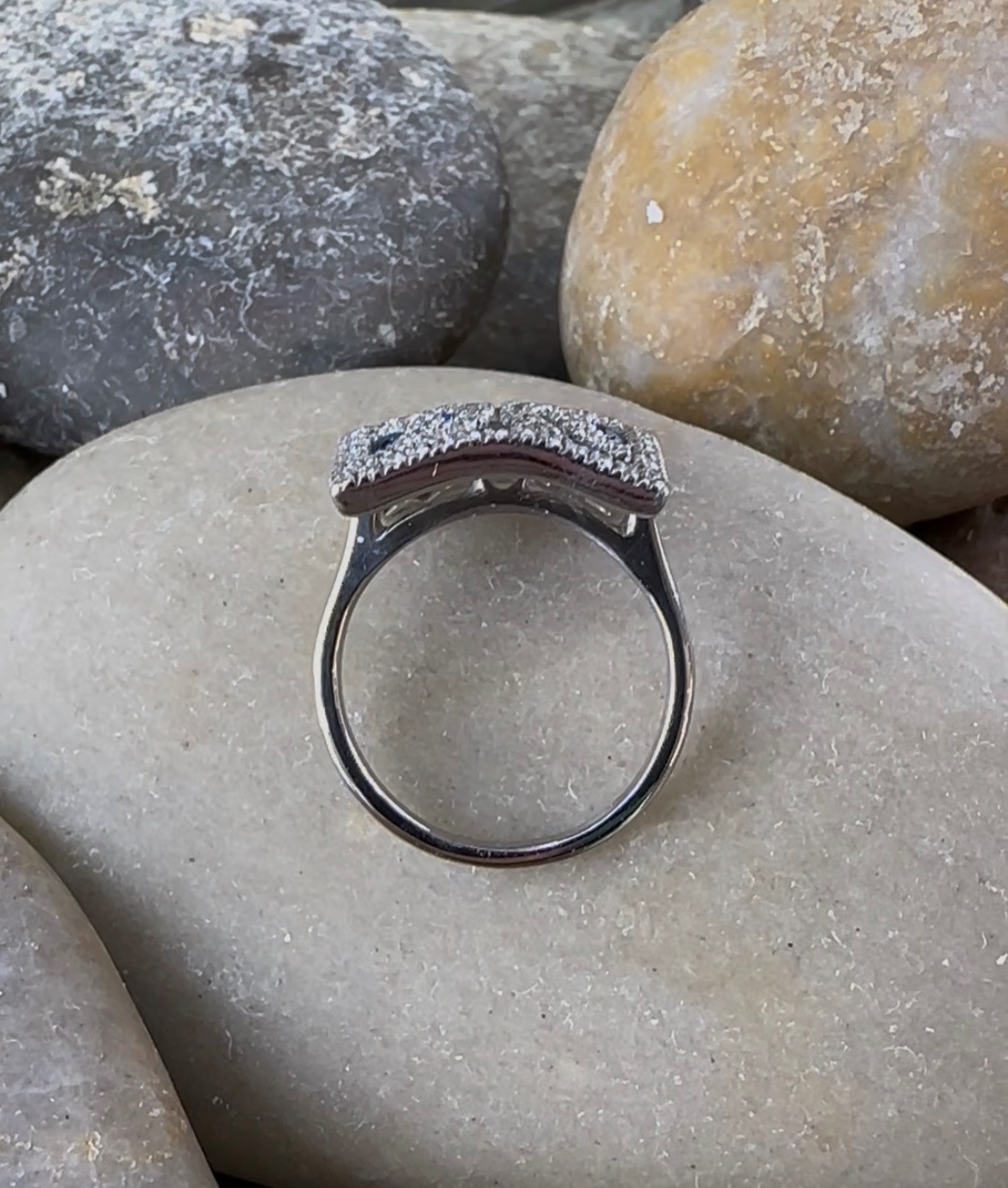 500-12143 SAPPHIRE & DIAMOND RING - Image 4