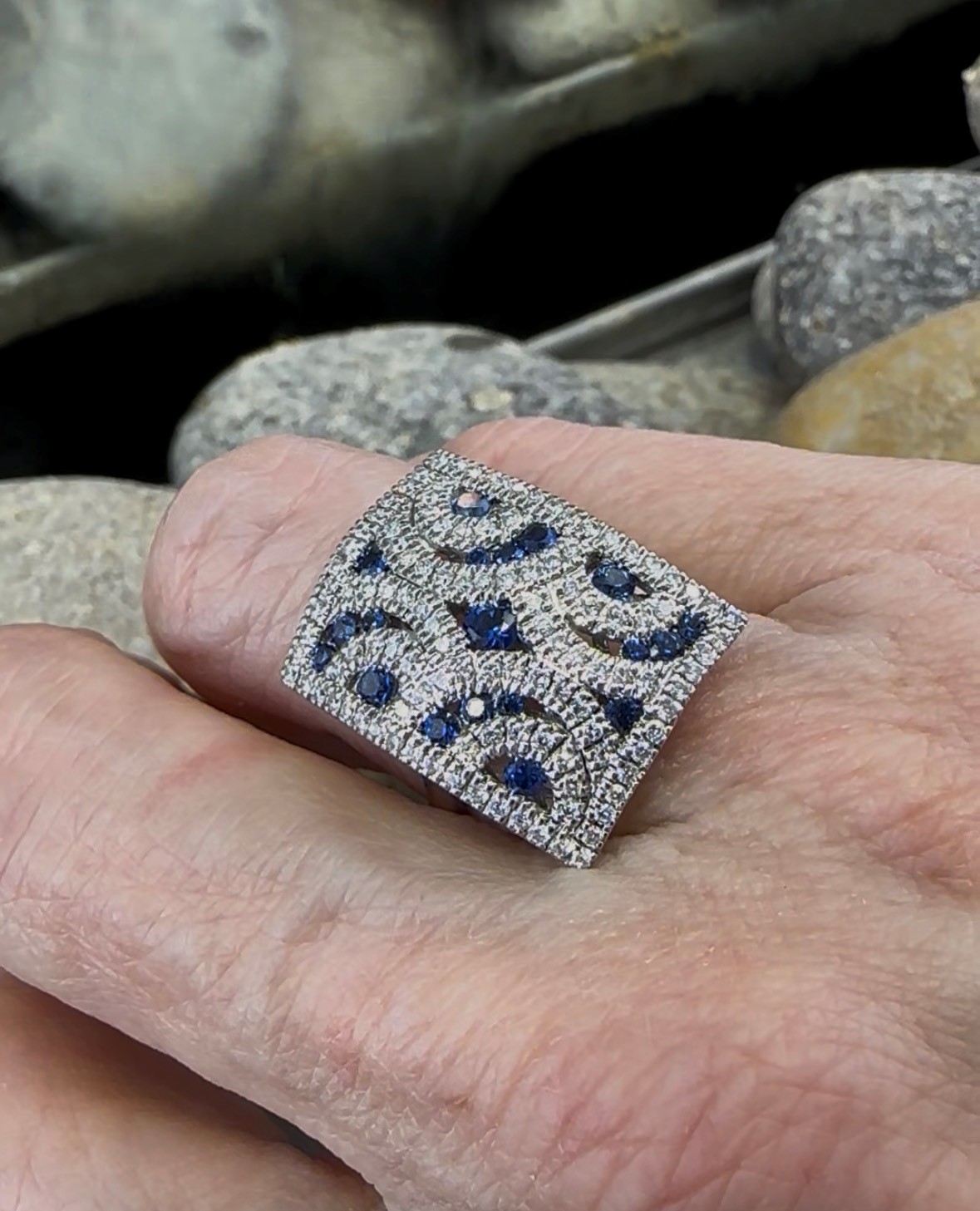 500-12143 SAPPHIRE & DIAMOND RING - Image 6
