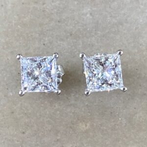 870-14501 PRINCESS CUT DIAMOND STUDS
