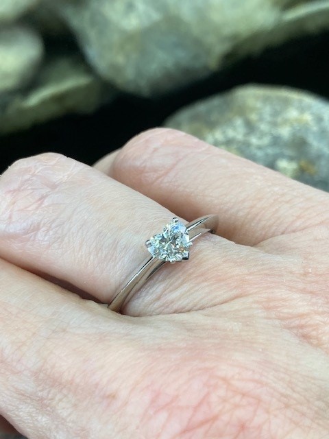 116-14529 Tiffany & Co HEART SHAPED DIAMOND - Image 7