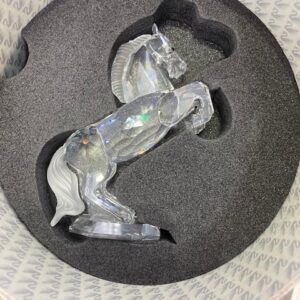 174958 Stallion White