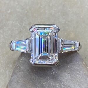 EMERALD CUT 3.00ct