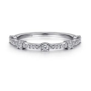 Preorder – 14K White Gold Diamond Station Stackable Ring