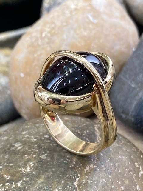 116-14643 GARNET CROSSOVER RING - Image 3