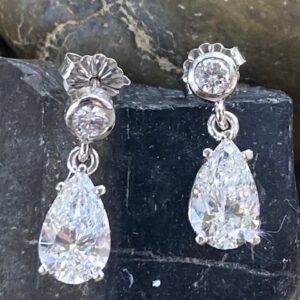 870-14500 PEAR DIAMOND EARRINGS