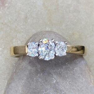 115-17341 OVAL DIAMOND TRINITY