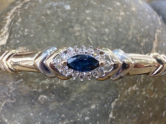 115-17672 SAPPHIRE & DIAMOND BANGLE - Image 4