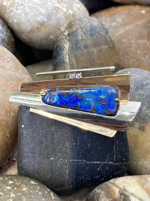 116-12068 OPAL BROOCH