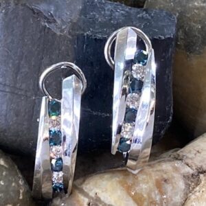 116-14486 BLUE & WHITE DIAMONDS