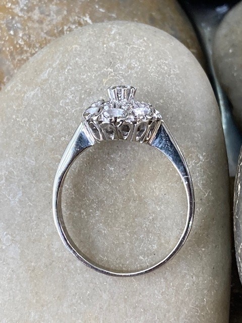 116-14592 CLUSTER with CURVES & Diamonds - Image 4