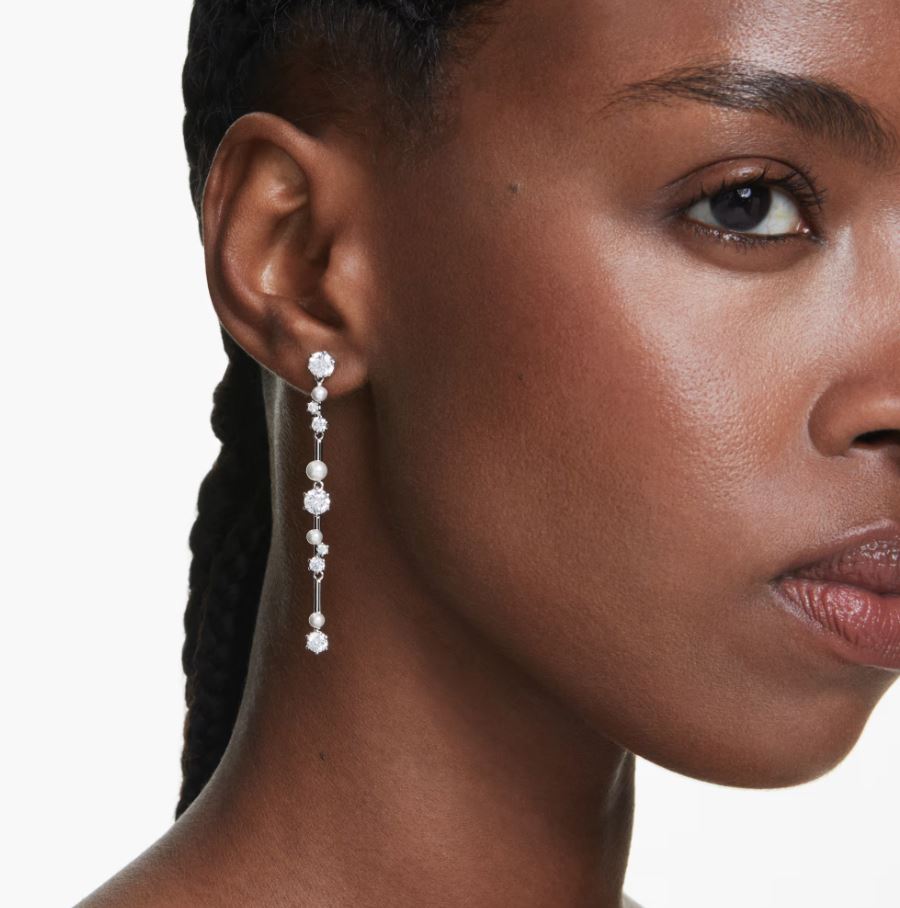 Constella drop earrings Crystal pearl, Round cuts, White, Rhodium plated - Image 2