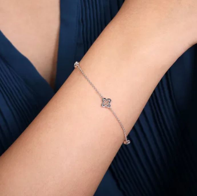 Preorder – 925 Sterling Silver White Sapphire Clover Station Bracelet - Image 2