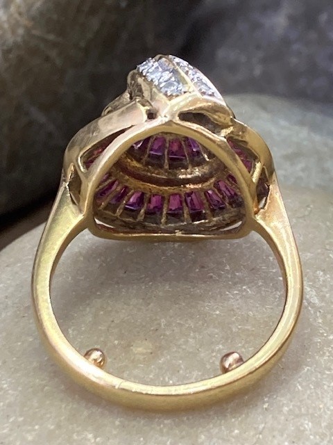 115-14614 RUBY CHAPEAU RING - Image 5