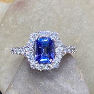 115-17694 TANZANITE EMERALD CUT