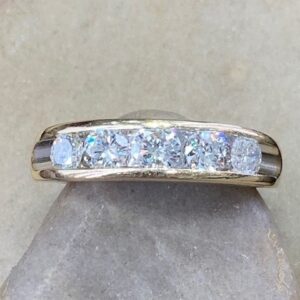 115-17701 DIAMONDS CHANNEL SET