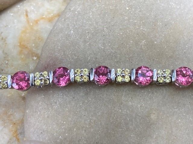 115-17732 TOURMALINE & YELLOW SAPPHIRE