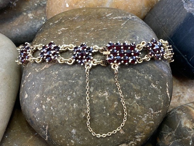 116-14949 BOHEMIAN GARNET BRACELET - Image 4