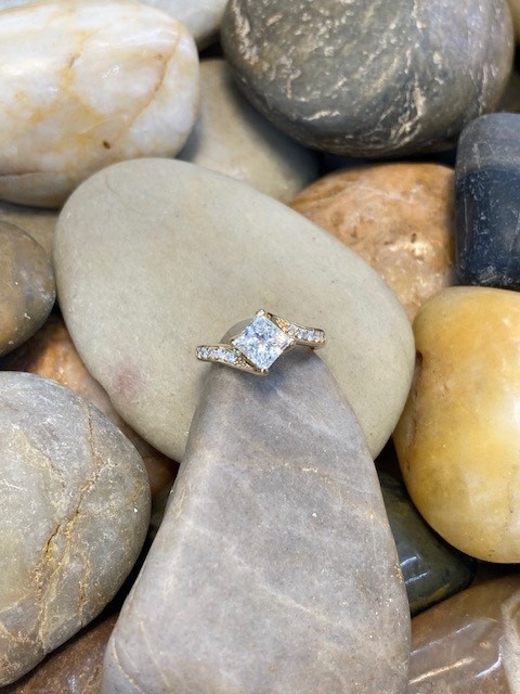 115-17336 PRINCESS CUT 1.23carat - Image 2