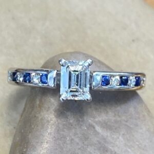 115-17800 EMERALD CUT DIAMOND