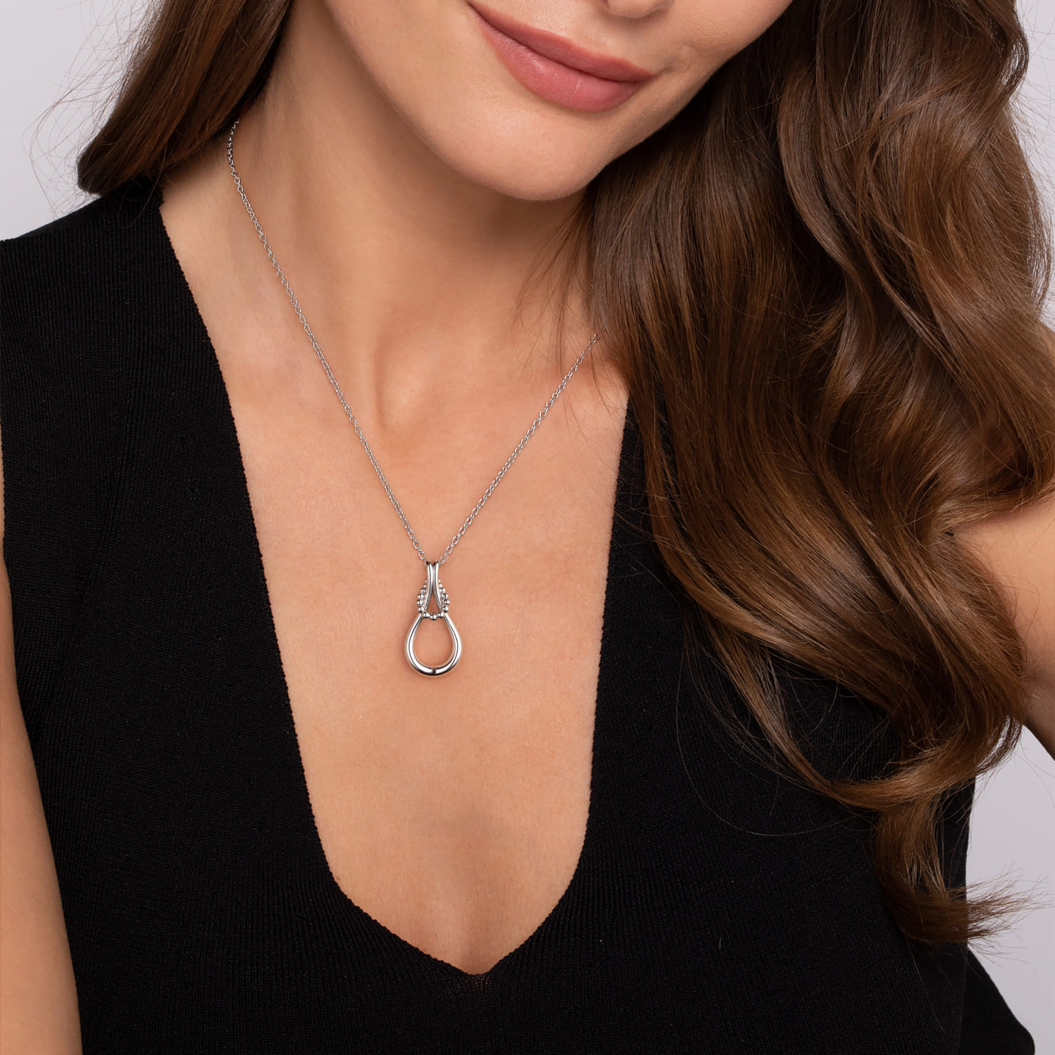 Strides - 925 Sterling Silver Bujukan Stirrup Pendant necklace - Image 3