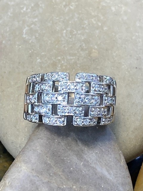 115-17912 Diamond Brick Wall Ring