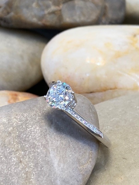 116-15080 Simon G. BI-PASS ENGAGEMENT RING - Image 3