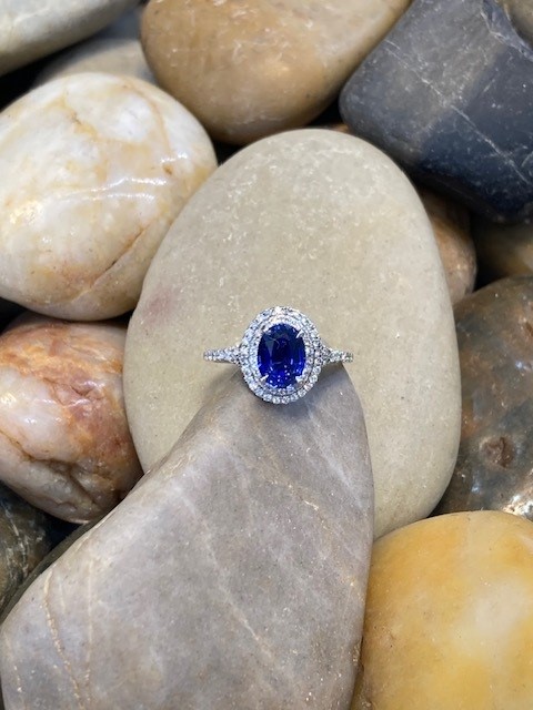 116-15191 Simon G. Sapphire & Diamond Ring - Image 2