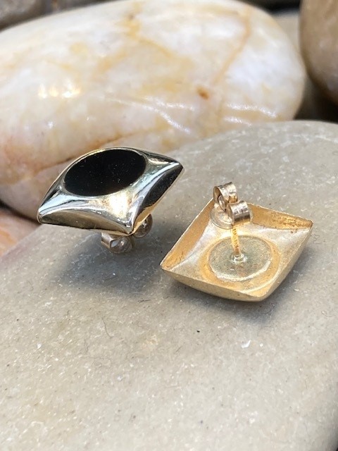 116-15335 ONYX STUDS - Image 4
